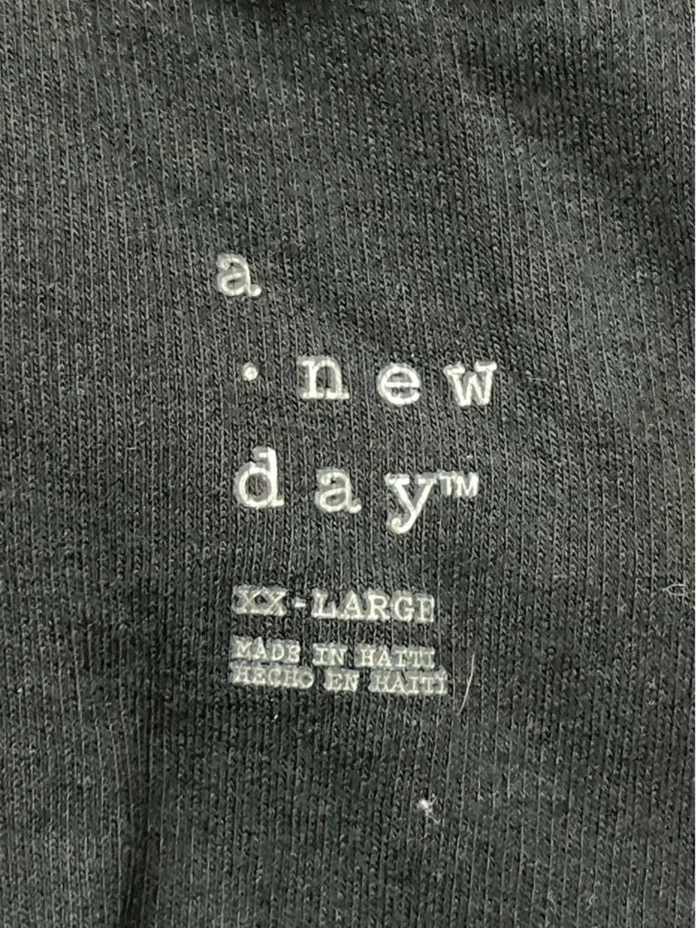 A New Day Black Ribbed Scoop Neck Ringer Tank Top - Picture 4 of 5
